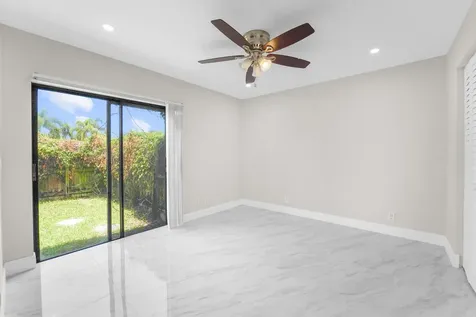 22207 Alyssum Way Boca Raton FL 33433