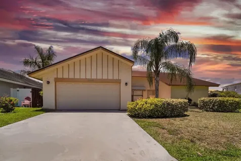 22207 Alyssum Way Boca Raton FL 33433