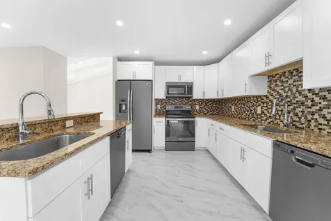 22207 Alyssum Way Boca Raton FL 33433