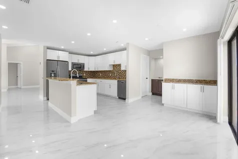 22207 Alyssum Way Boca Raton FL 33433