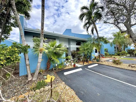 2840 S Oakland Forest Drive Oakland Park FL 33309