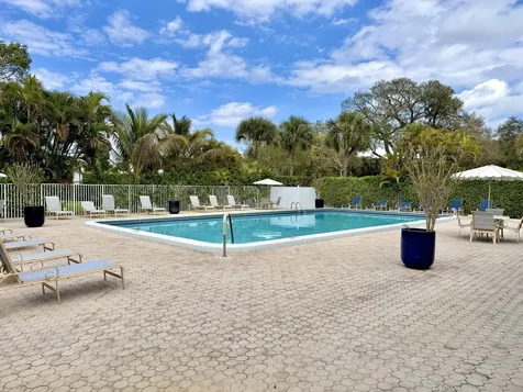 2840 S Oakland Forest Drive Oakland Park FL 33309