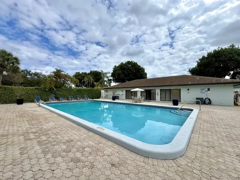 2840 S Oakland Forest Drive Oakland Park FL 33309