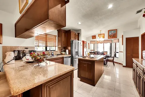 5172 Nw 84th Road Coral Springs FL 33067