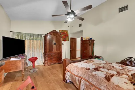5172 Nw 84th Road Coral Springs FL 33067