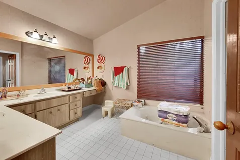 5172 Nw 84th Road Coral Springs FL 33067