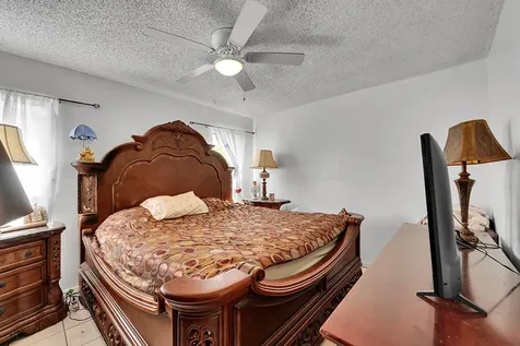 5172 Nw 84th Road Coral Springs FL 33067