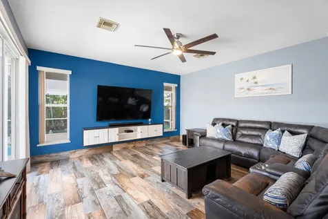 737 Sw Dalton Circle Port Saint Lucie FL 34953