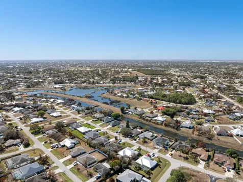 737 Sw Dalton Circle Port Saint Lucie FL 34953