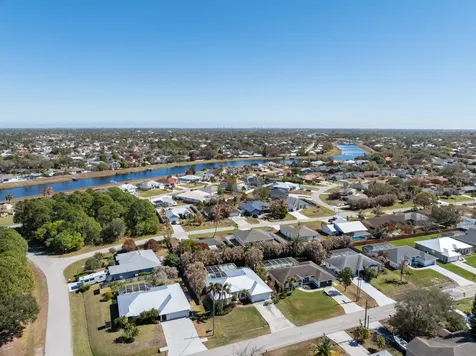 737 Sw Dalton Circle Port Saint Lucie FL 34953