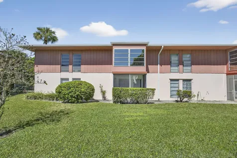 1 Golfs Edge F West Palm Beach FL 33417