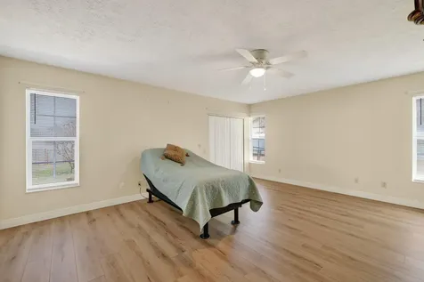 2477 Sw Chestnut Lane Port Saint Lucie FL 34953