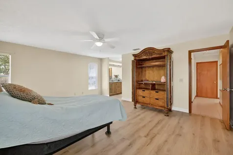 2477 Sw Chestnut Lane Port Saint Lucie FL 34953