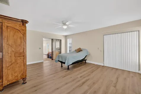 2477 Sw Chestnut Lane Port Saint Lucie FL 34953