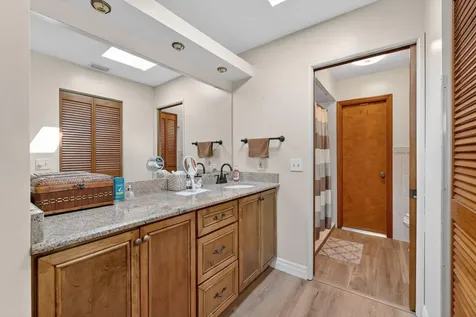 2477 Sw Chestnut Lane Port Saint Lucie FL 34953