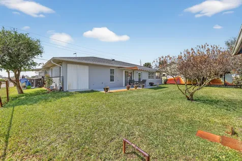 2477 Sw Chestnut Lane Port Saint Lucie FL 34953