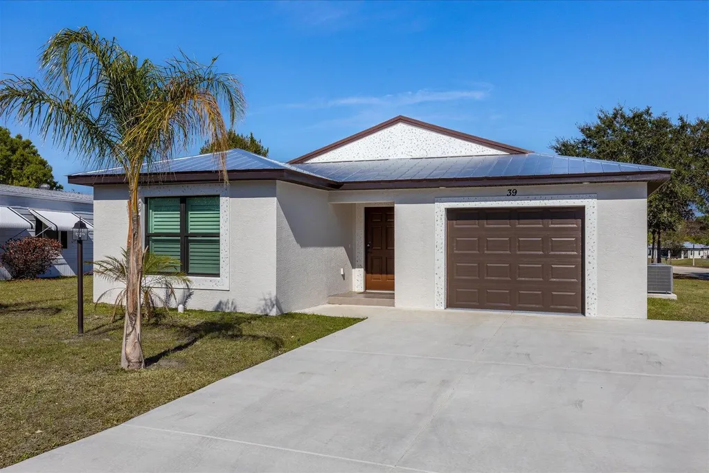 39 Villa Blanca Fort Pierce FL 34951