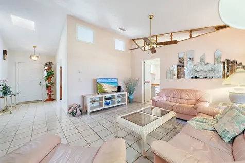 122 N Naranja Avenue Port Saint Lucie FL 34983