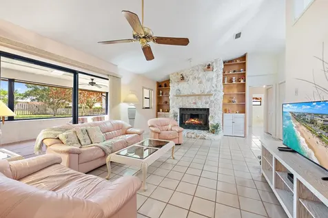 122 N Naranja Avenue Port Saint Lucie FL 34983