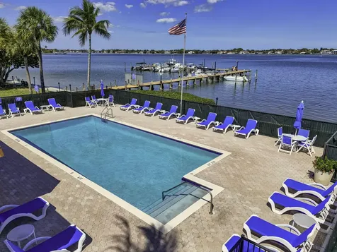 825 Center Street Jupiter FL 33458