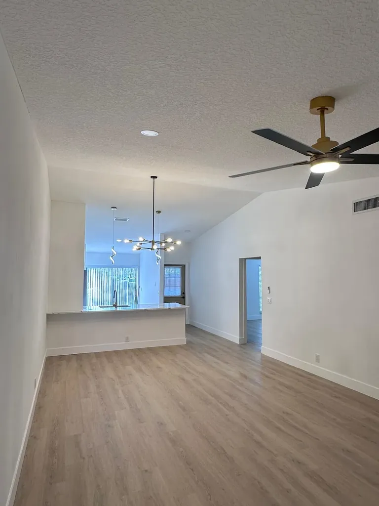 544 Shady Pine Way Greenacres FL 33415