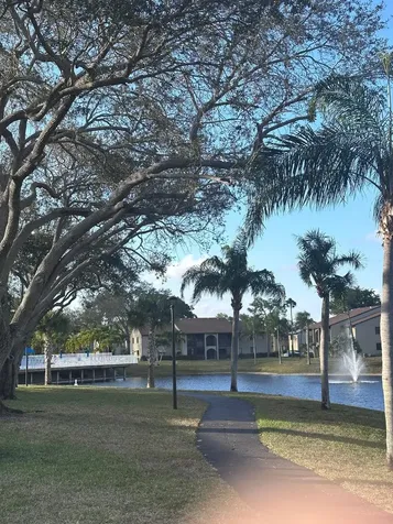 544 Shady Pine Way Greenacres FL 33415