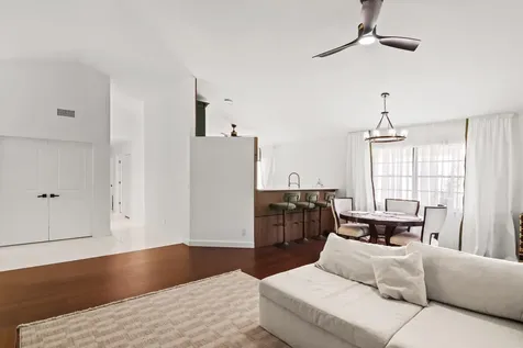 13266 Saint Tropez Circle Palm Beach Gardens FL 33410