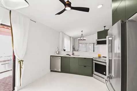 13266 Saint Tropez Circle Palm Beach Gardens FL 33410