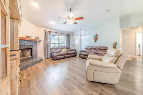 910 Liberty Lane Auburndale FL 33823