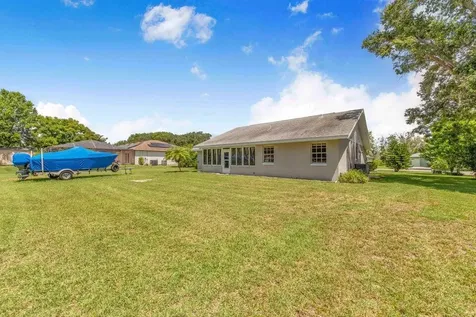 910 Liberty Lane Auburndale FL 33823