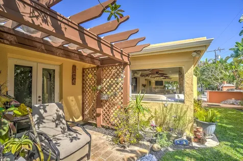 1191 Emerald Lane Singer Island FL 33404