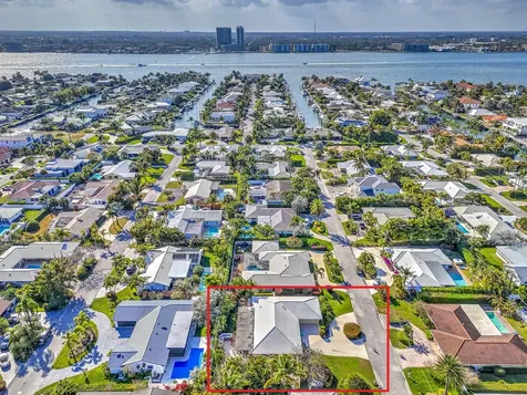 1191 Emerald Lane Singer Island FL 33404