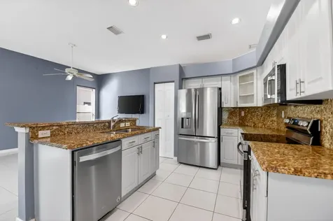 6778 Las Colinas Street Lake Worth FL 33463