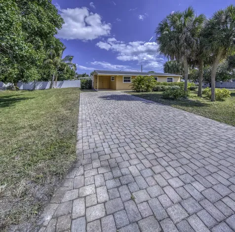 3578 Coconut Road Palm Springs FL 33461