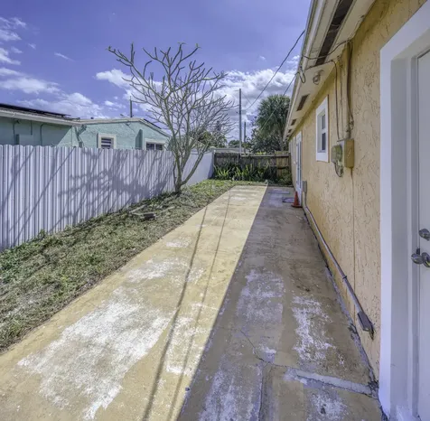 3578 Coconut Road Palm Springs FL 33461
