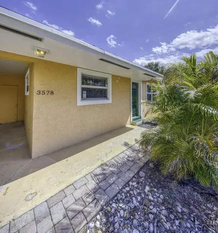 3578 Coconut Road Palm Springs FL 33461