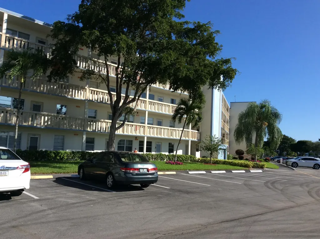 3063 Ainslie D Boca Raton FL 33434