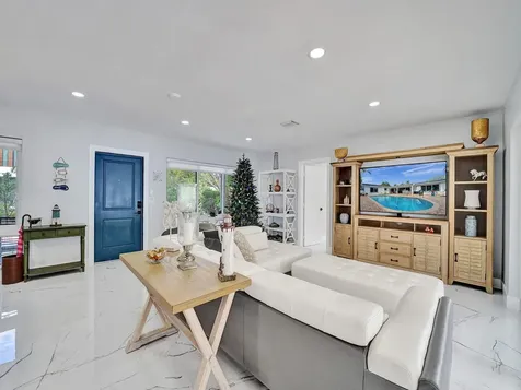 3204 Robbins Road Pompano Beach FL 33062