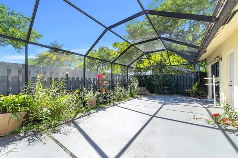 1139 Summit Trail Circle West Palm Beach FL 33415