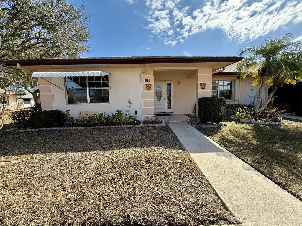 5850 Summerfield Court Fort Pierce FL 34982
