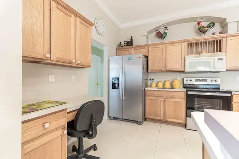 2417 Se Dogwood Avenue Port Saint Lucie FL 34952