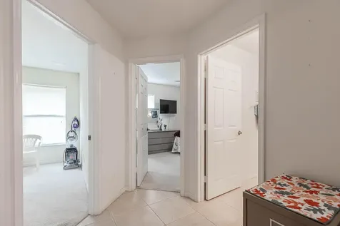 2417 Se Dogwood Avenue Port Saint Lucie FL 34952