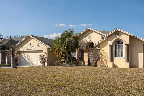 2417 Se Dogwood Avenue Port Saint Lucie FL 34952