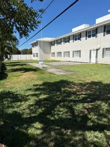299 Sw 7th Street Boca Raton FL 33432