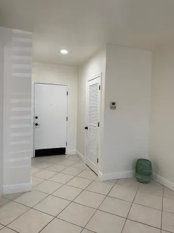 299 Sw 7th Street Boca Raton FL 33432