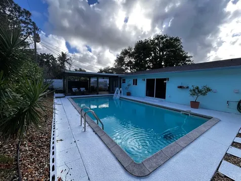 1301 Se Sandpiper Lane Stuart FL 34996