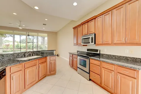 8908 Champions Way Port Saint Lucie FL 34986