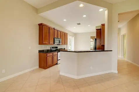 8908 Champions Way Port Saint Lucie FL 34986
