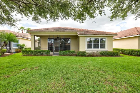 8908 Champions Way Port Saint Lucie FL 34986
