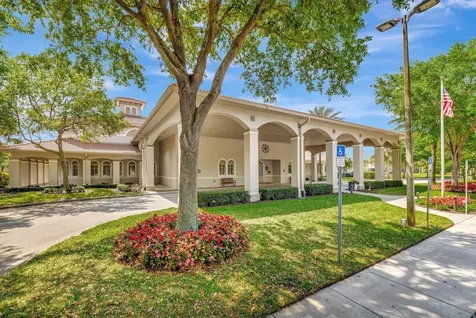 8908 Champions Way Port Saint Lucie FL 34986